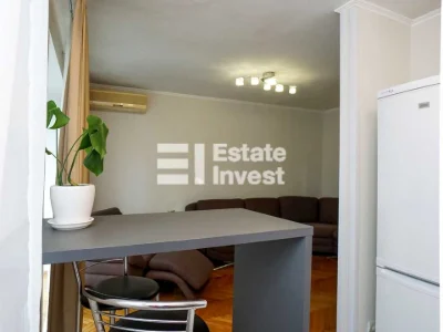 Apartment. Naberezhno-Khreshchatyka Street, Kyiv