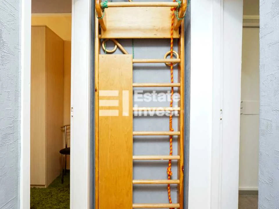 Apartment. Naberezhno-Khreshchatyka Street, Kyiv