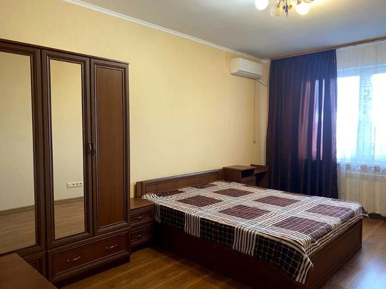 Квартира. Киев, Краковская улица.