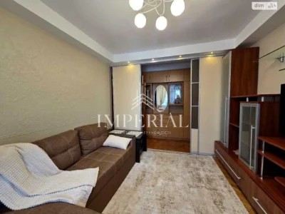 Long-Term Renting, 2-Bedroom Apartment in Pecersky