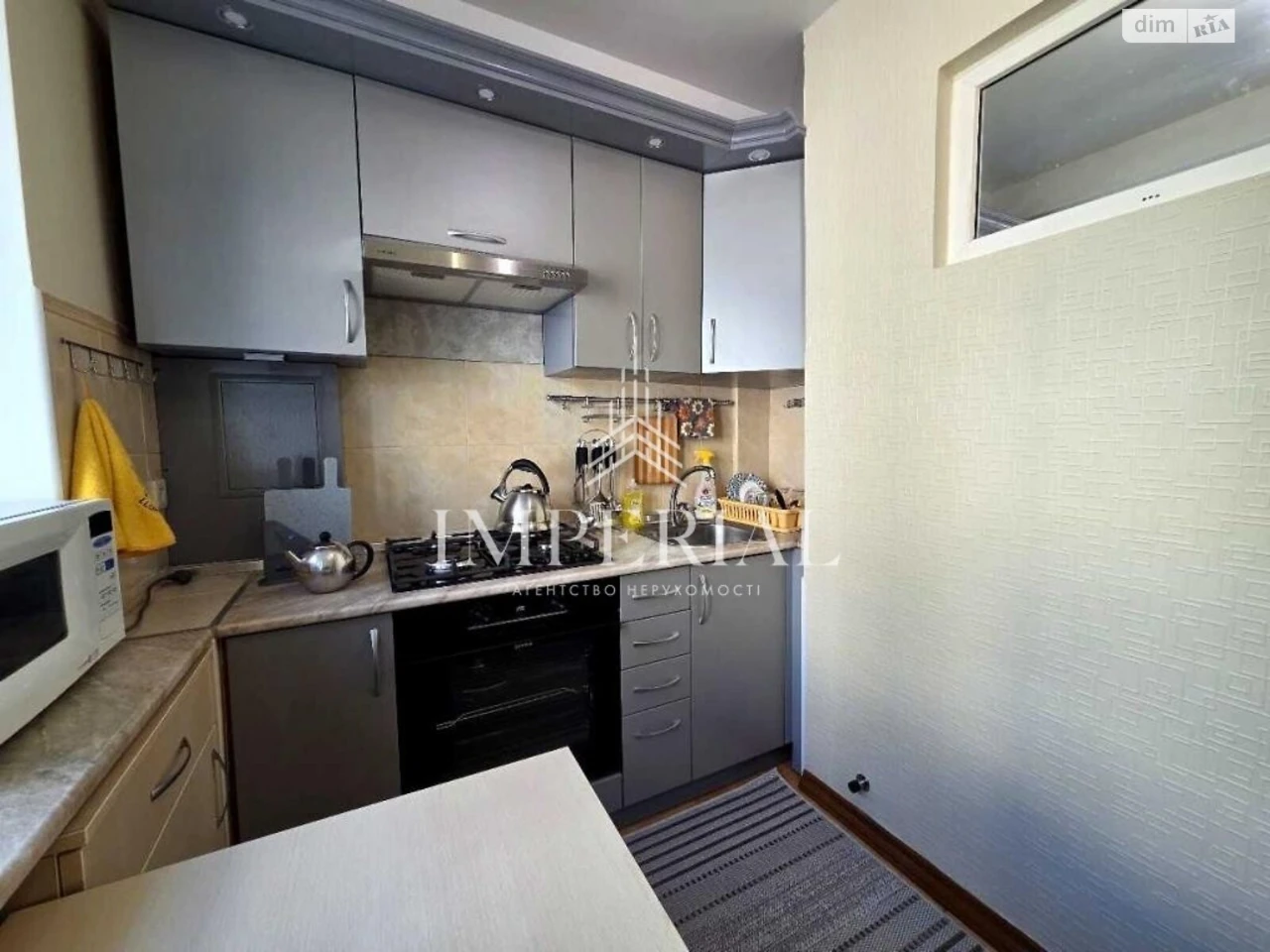 Long-Term Renting, 2-Bedroom Apartment in Pecersky