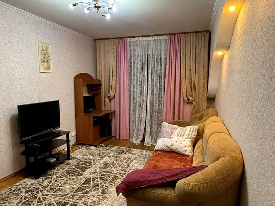 Квартира. Київ, Івана Миколайчука вул.