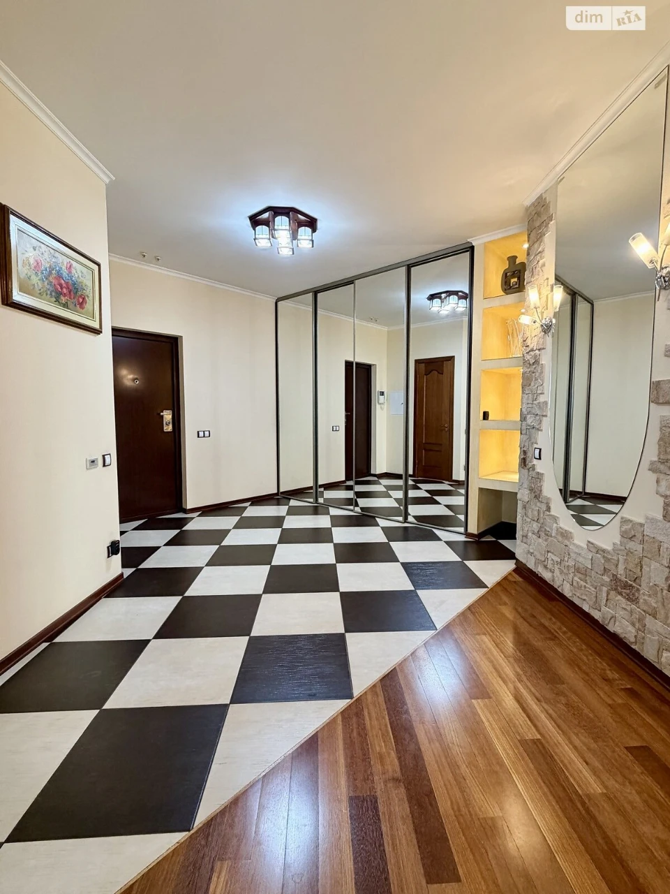 Apartment for Sale - Poznyak