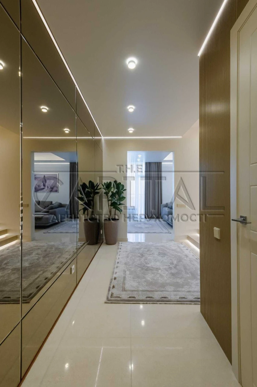 Exclusive in the Heart of Kyiv: Two-Level Luxury Residence 180 sq m