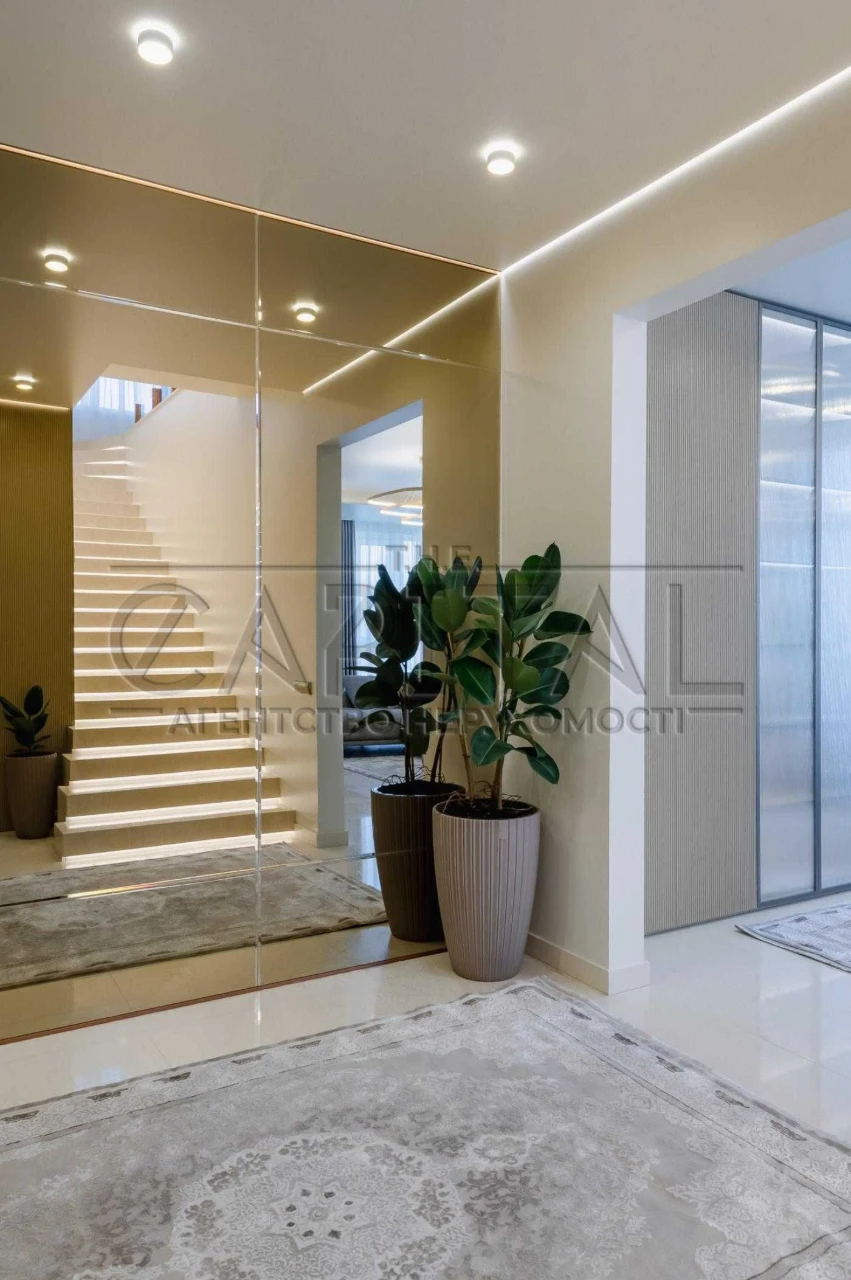 Exclusive in the Heart of Kyiv: Two-Level Luxury Residence 180 sq m