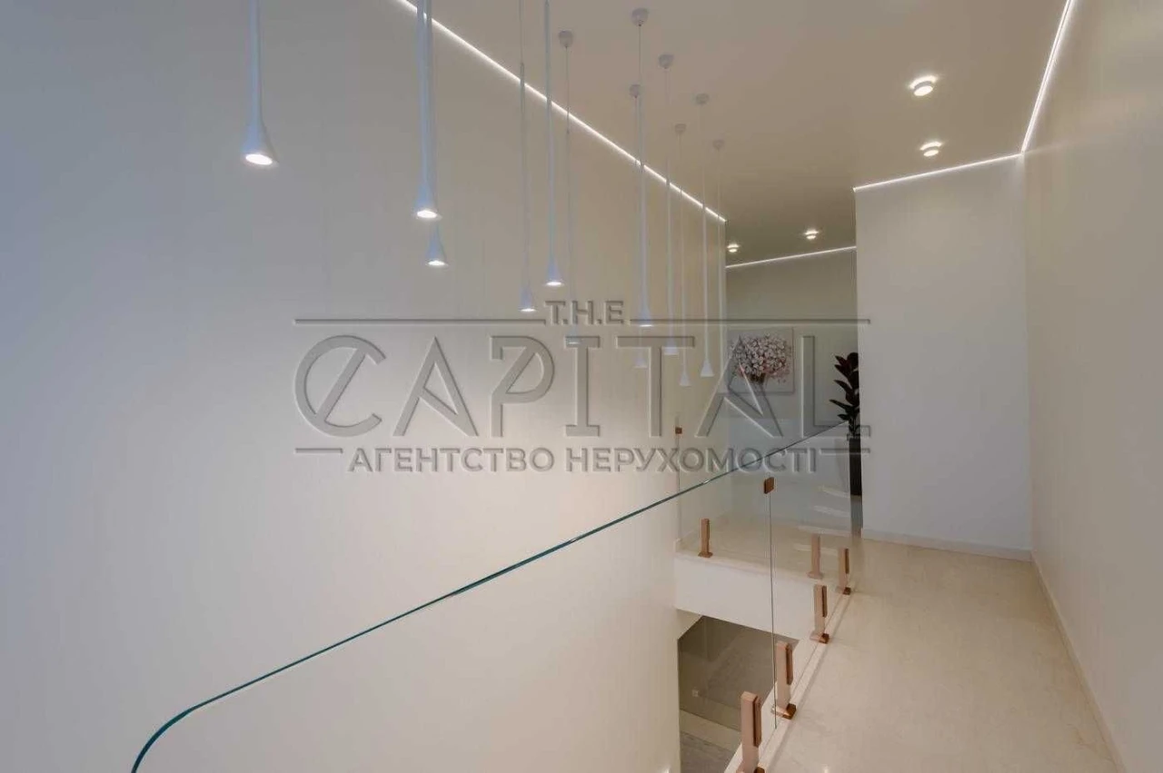 Exclusive in the Heart of Kyiv: Two-Level Luxury Residence 180 sq m