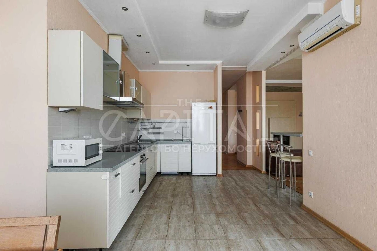 3-room apartment for sale, 134.5 m², Pecerск, Lesi Ukrainy