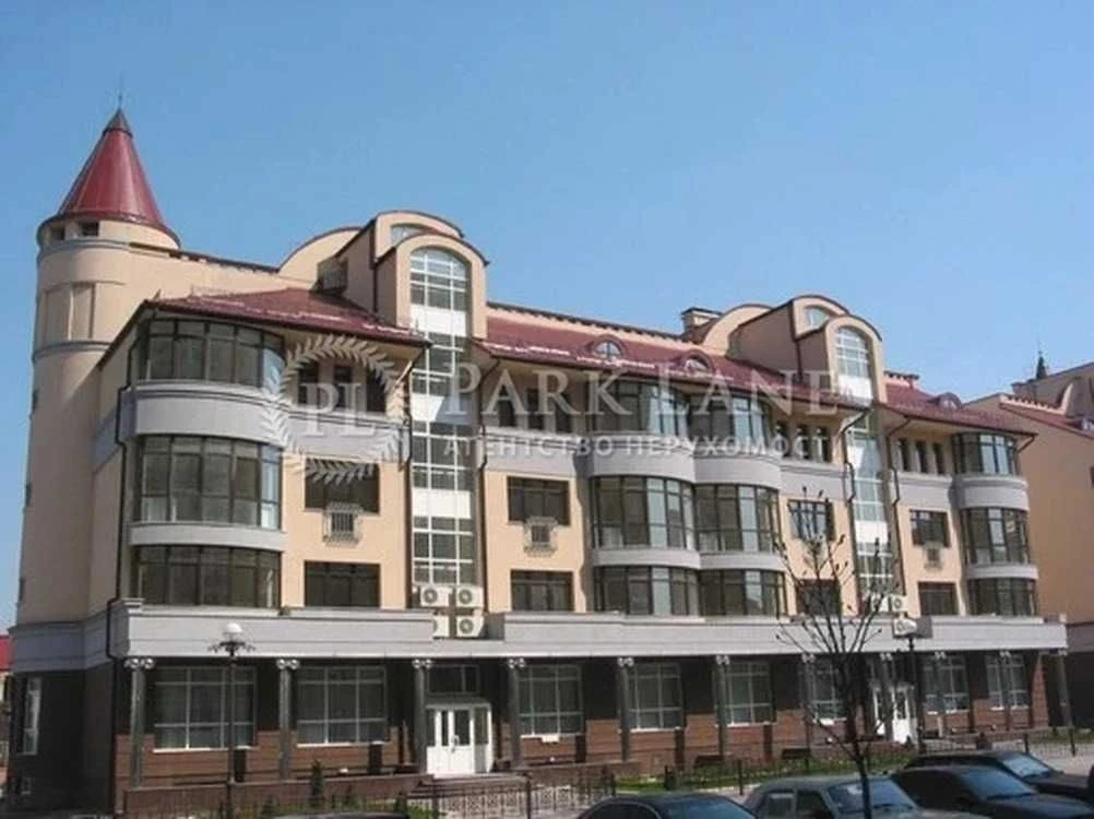 3K apartment with a view of the "Natalka" park - Obolonska embankment