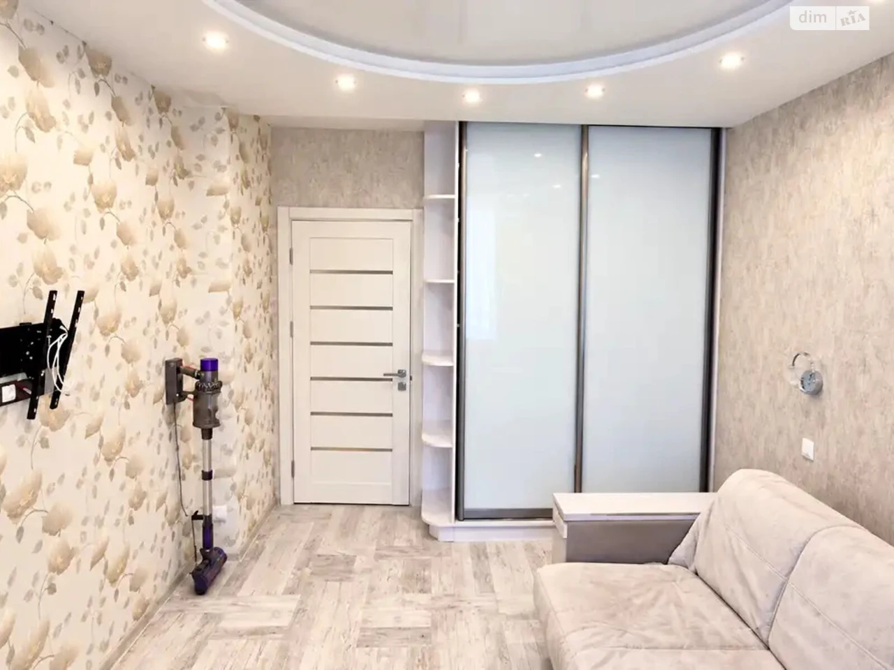 Sale Apartment Socmistyo