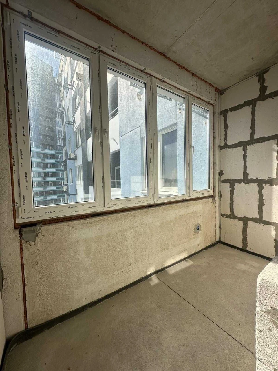 Продам большую 1-комн квартиру 50,6 м² в ЖК Скай Сити.