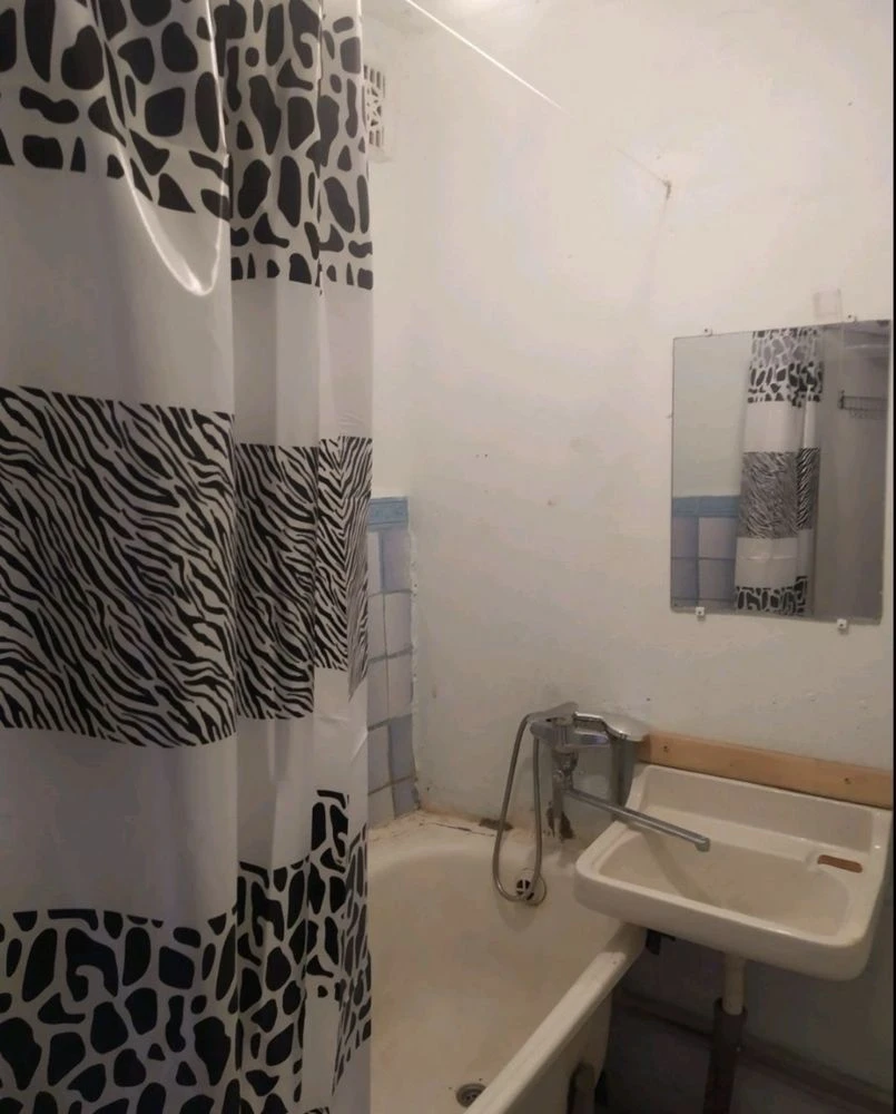 For sale 2-room apartment on street 23 August, Pavlov Pole