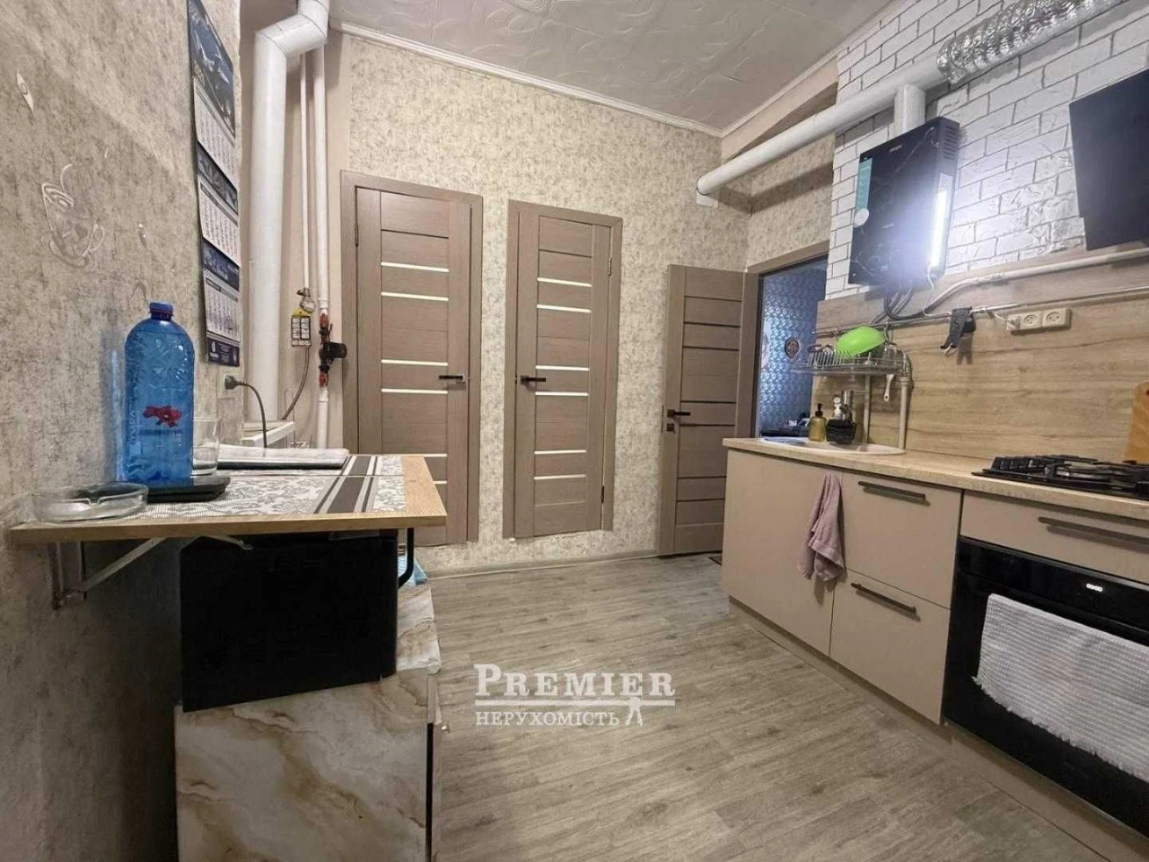 Трехкомнатная квартира в центре Одессы, крепкий дом