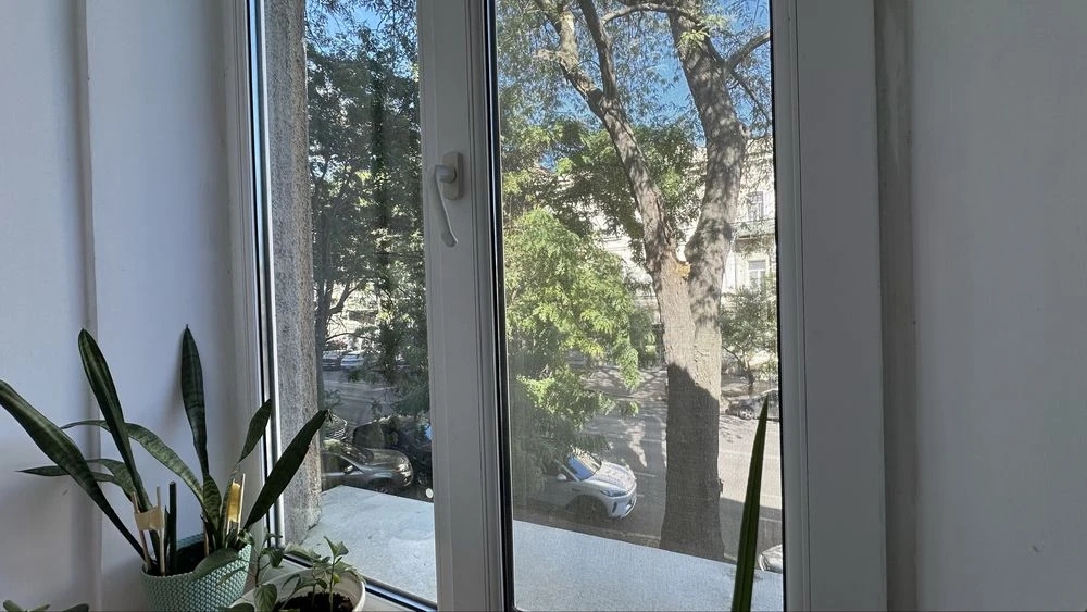 Трехкомнатная квартира в центре Одессы, крепкий дом