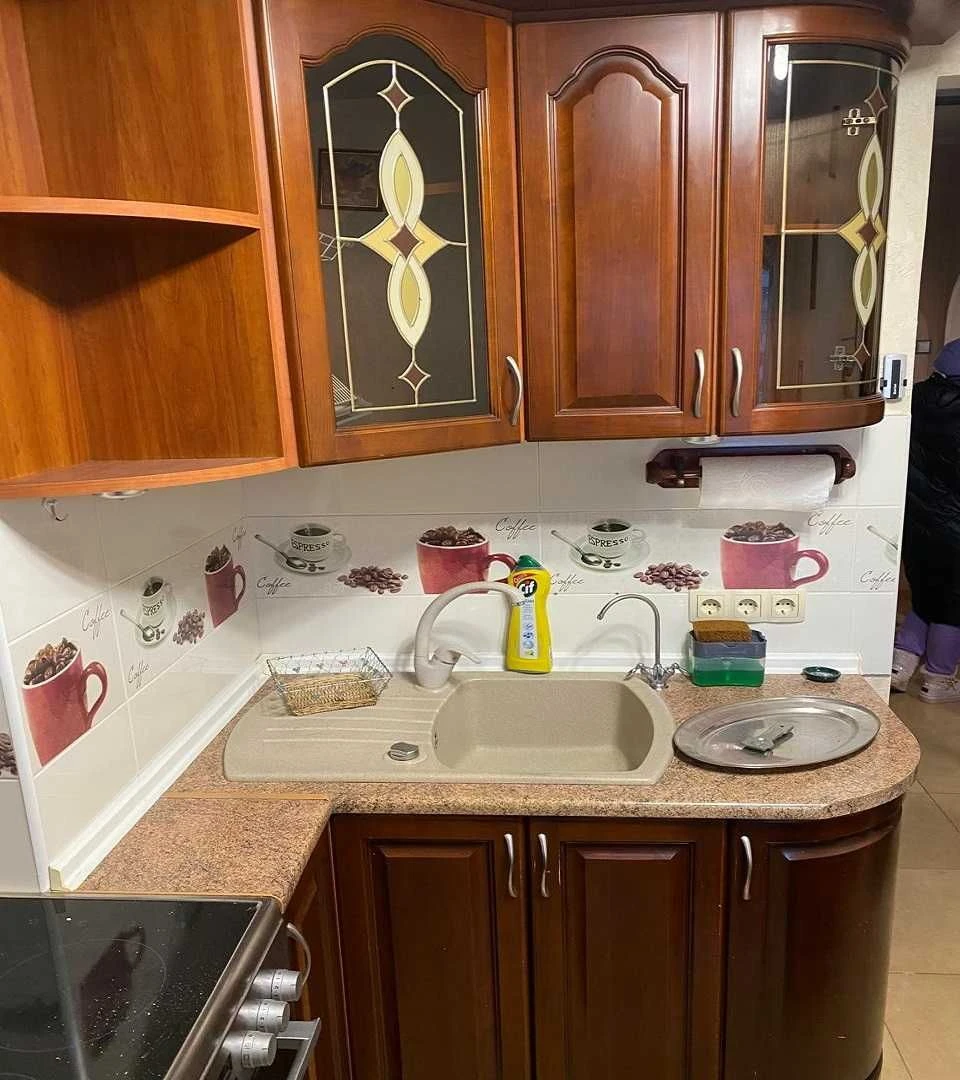 Продам  4-х комнатную квартиру на Таирова, ремонт, мебель и