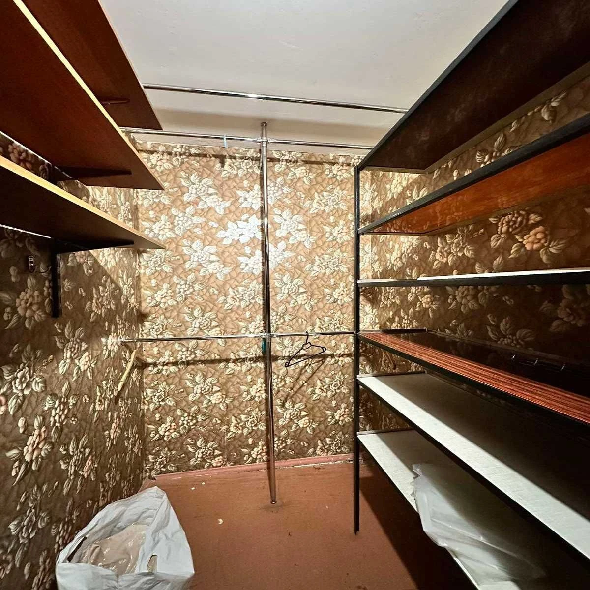 Продам  4-х комнатную квартиру на Таирова, ремонт, мебель и