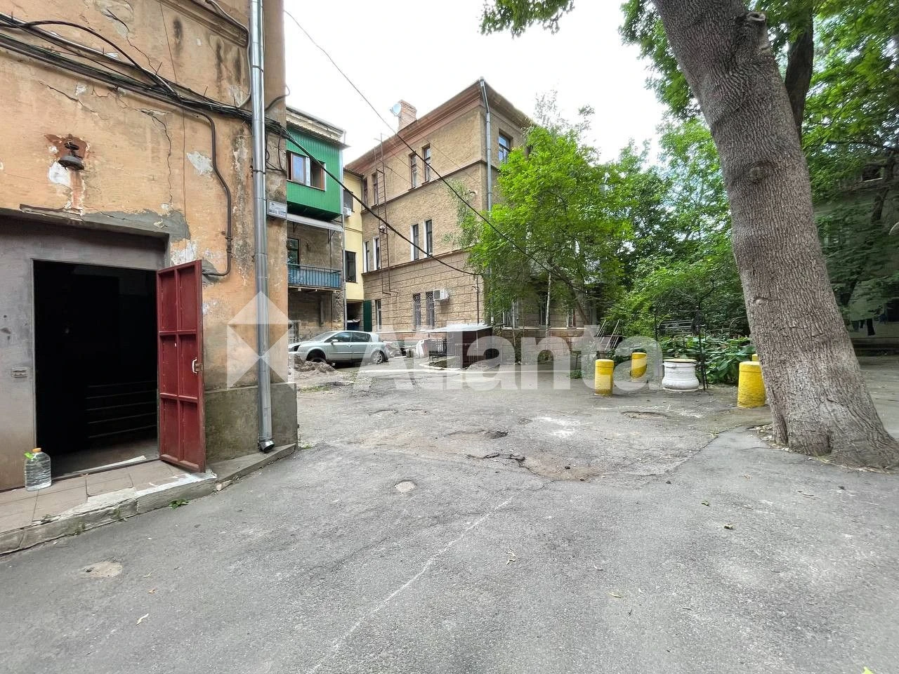 Продам квартиру в центре города рядом Горсад Дерибасовская