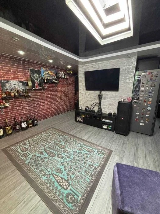 2-room apartment for sale 65.2 m2, 84 Holosiivskyi Ave.