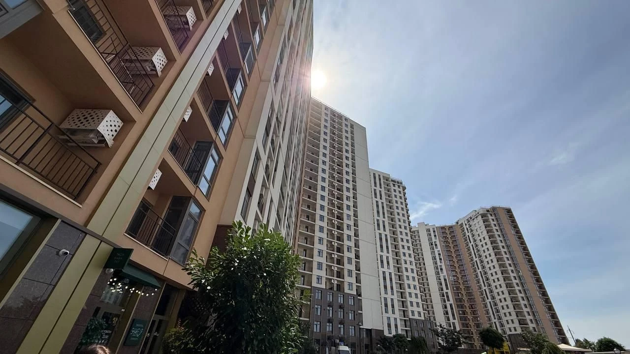 Продам 2х кім.в ЖК Кадорр на Краснова з СПС-МОЖНО ПО ПРОГРАМ