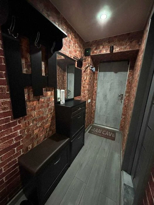 2-room apartment for sale 65.2 m2, 84 Holosiivskyi Ave.