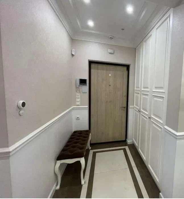 Продам 2 кім. в ЖК Апельсин з капремонтом!(361-185 )
