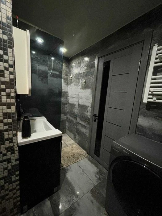 2-room apartment for sale 65.2 m2, 84 Holosiivskyi Ave.