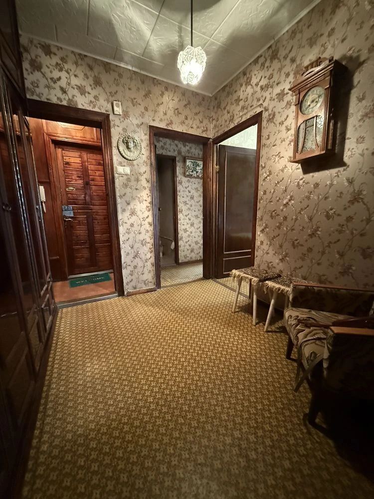 Продам 2х комнатную квартиру ак. Королева -53 кв.м - Таврия