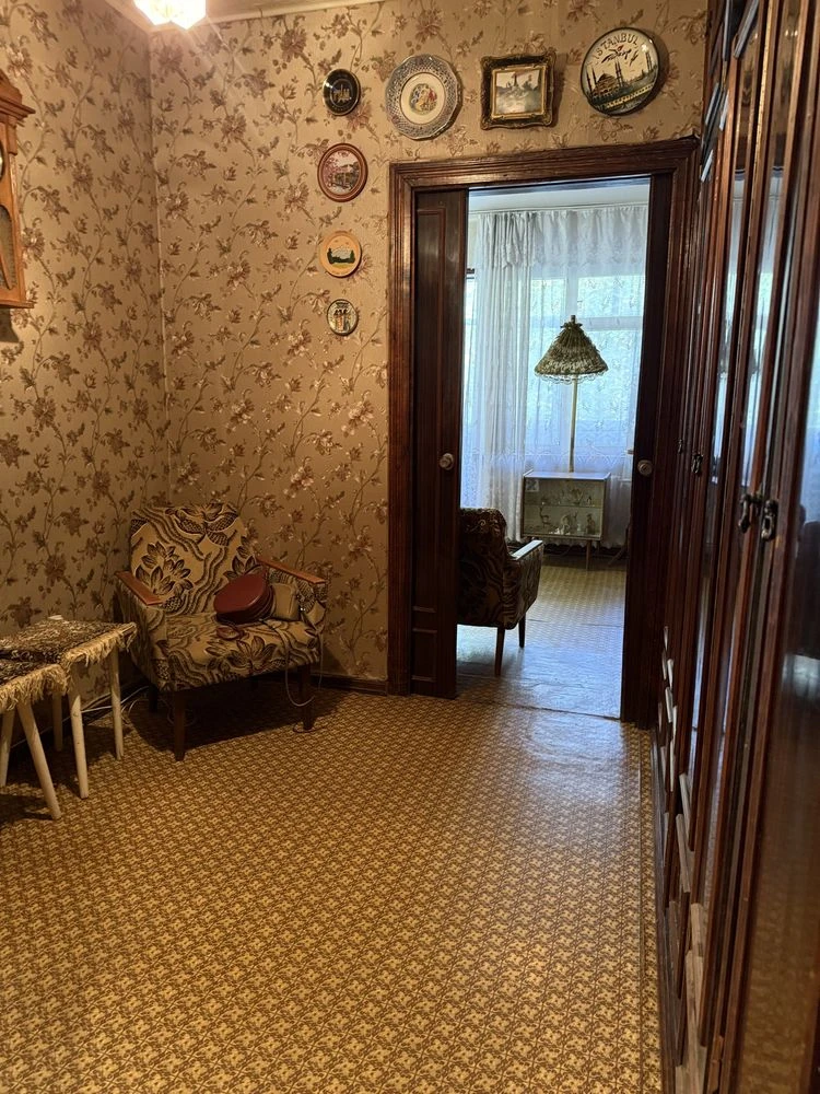 Продам 2х комнатную квартиру ак. Королева -53 кв.м - Таврия