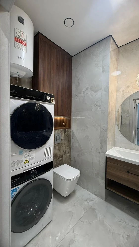 Selling a one-room furnished apartment in Zh from the owner