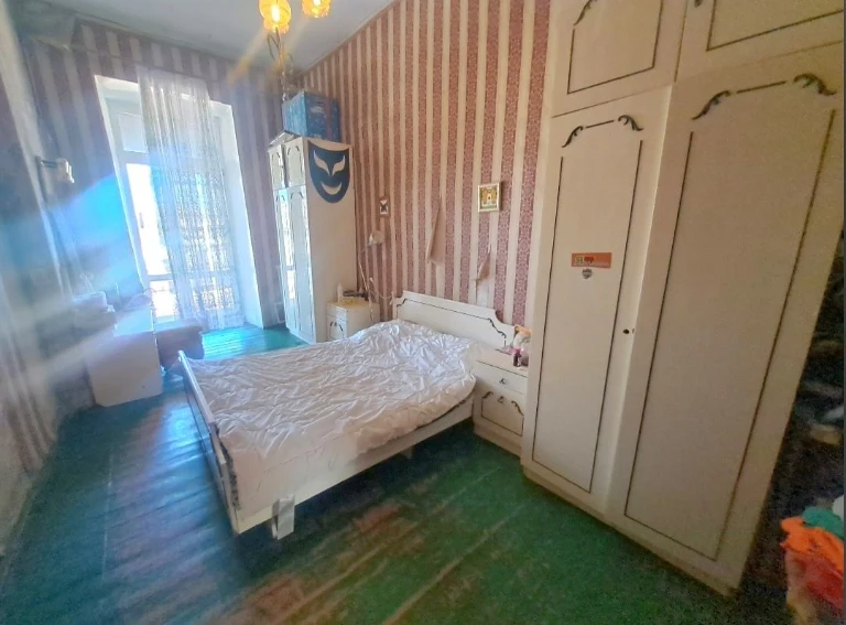Продам М.Арнаутская/ Екатерининская 3х комнатную кварттру