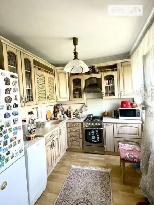 Sale of 3-room apartment 64 sq. m on Knyazya Volodymyra Monomakh street