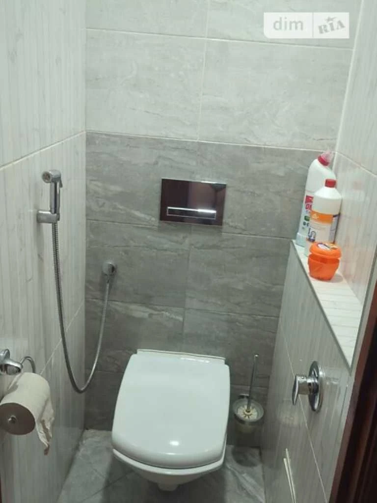 Sale of a three-room apartment. Second floor.