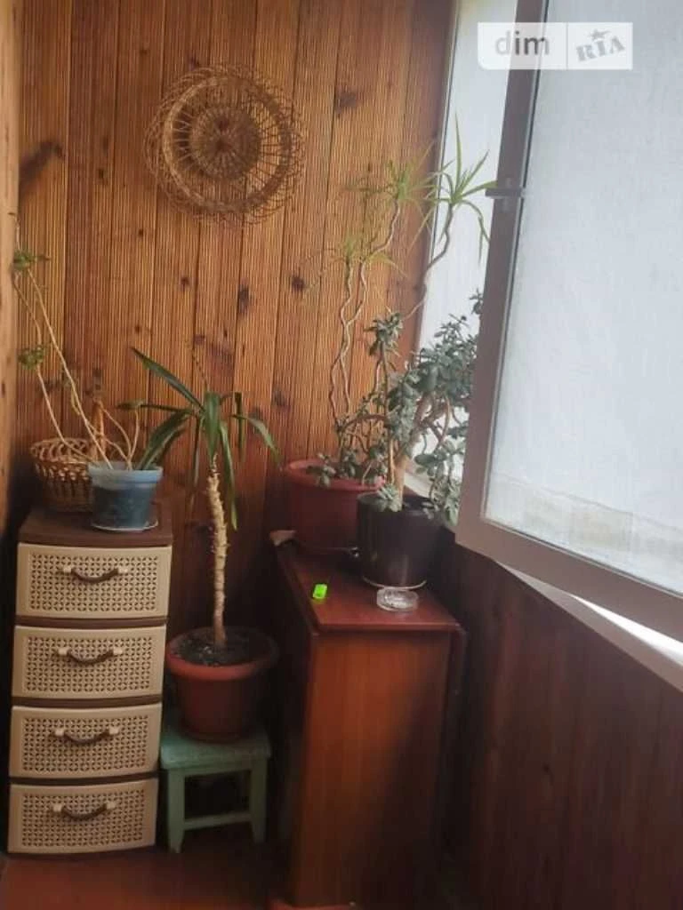 Sale of a three-room apartment. Second floor.