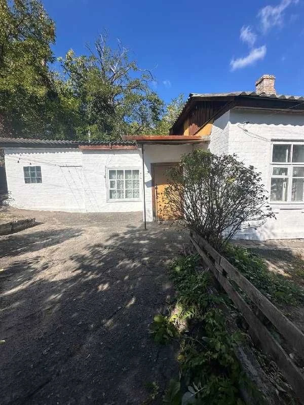 Частина будинку на Подолі