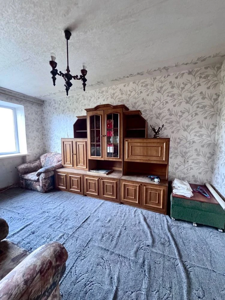 Продається 2-кімнатна квартира
