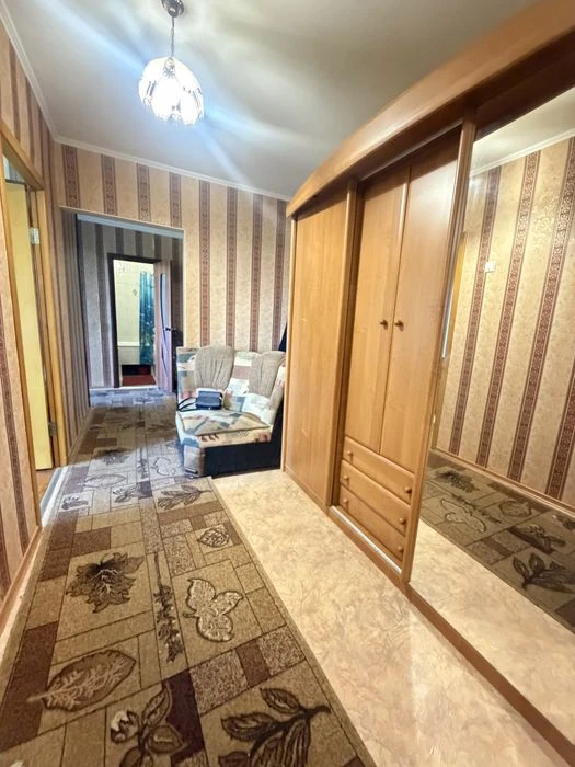 Продажа 3х ком.кв на ул. Староднепровская, район магазина