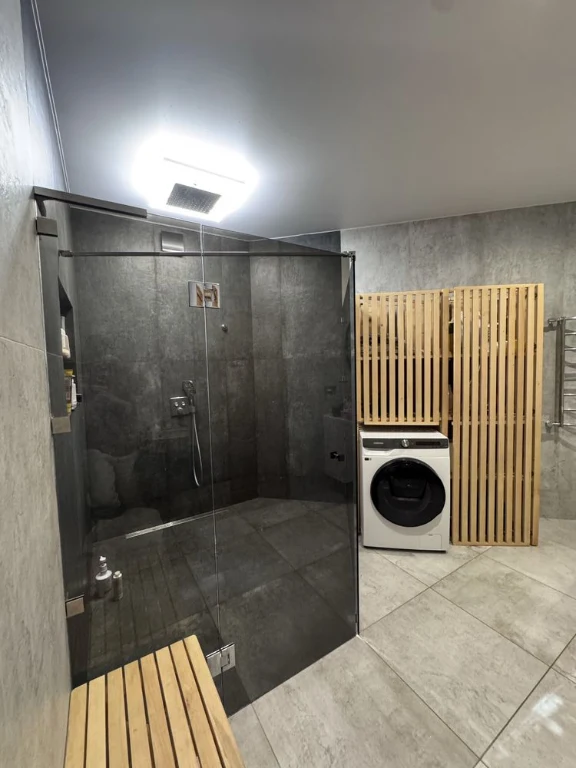 For Sale: Fully Equipped House