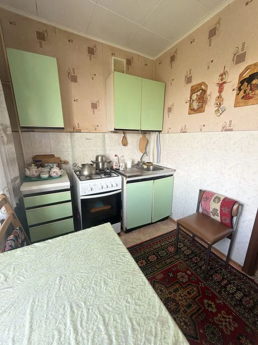 Продажа 3х ком.кв на ул. Староднепровская, район магазина