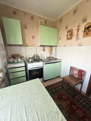 Продажа 3х ком.кв на ул. Староднепровская, район магазина