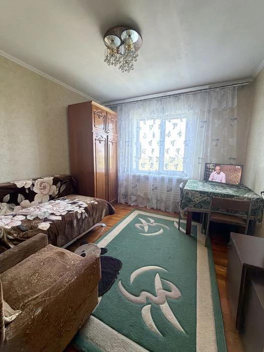Продажа 3х ком.кв на ул. Староднепровская, район магазина