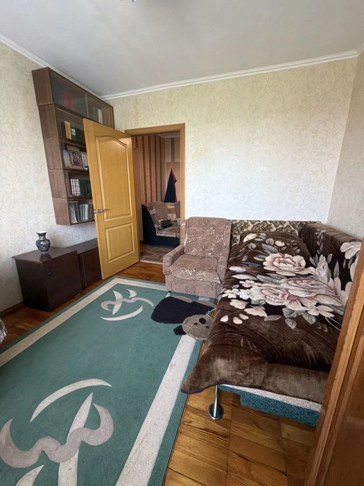 Продажа 3х ком.кв на ул. Староднепровская, район магазина