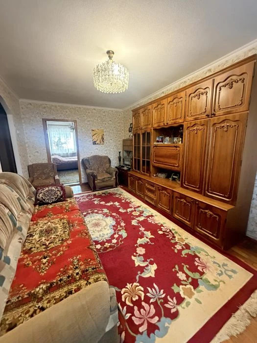 Продажа 3х ком.кв на ул. Староднепровская, район магазина