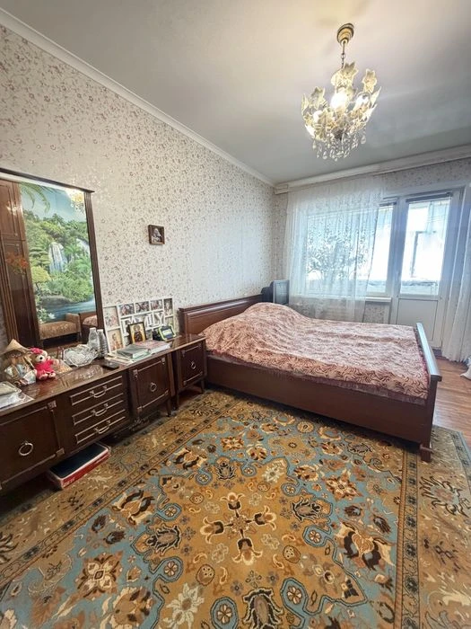 Продажа 3х ком.кв на ул. Староднепровская, район магазина