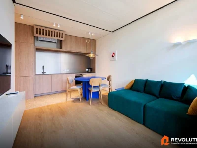 Apartment. Gareta Johnson St.