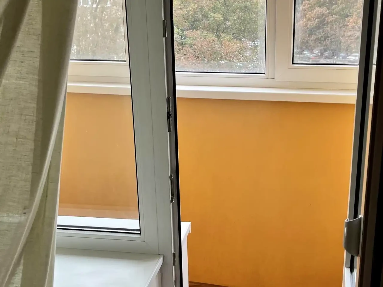 Rent 1-bedroom apartment 27 m² on 5th floor of a 9-story building.