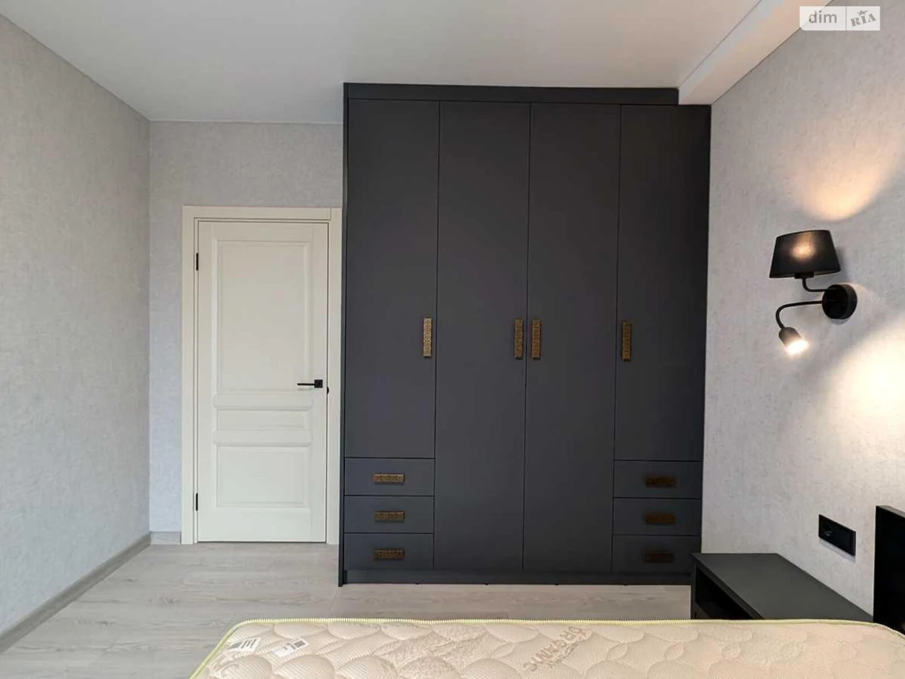 Long-Term Rental Apartment Panikovsky