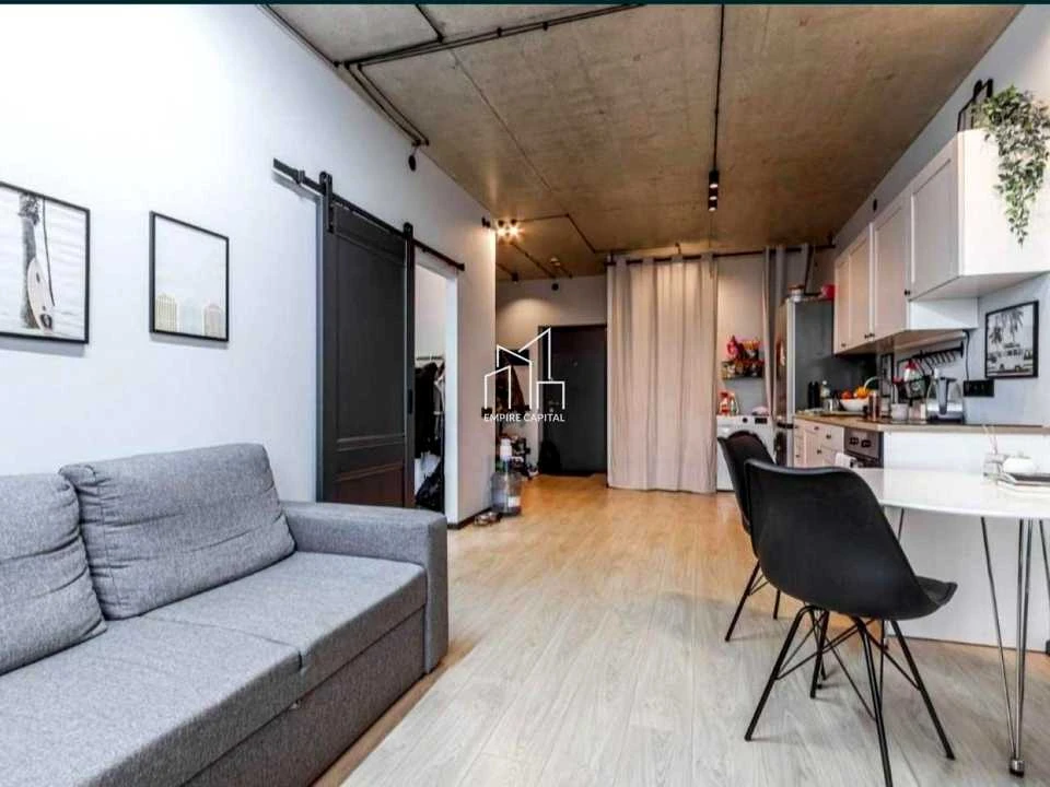 Apartment. Red Rowan Avenue, Lviv