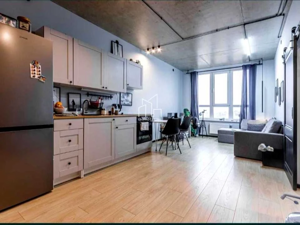 Apartment. Red Rowan Avenue, Lviv