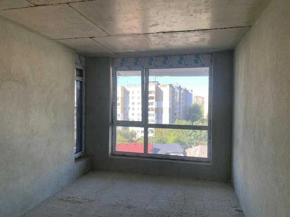 Sale of a 1-bedroom apartment in the Auroom Solar residential complex, Solyashnikova Street