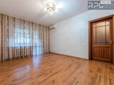 Продаж Квартири, Харьковский массив