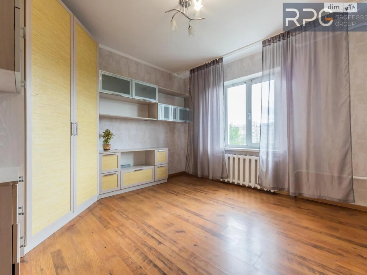 Продаж Квартири, Харьковский массив
